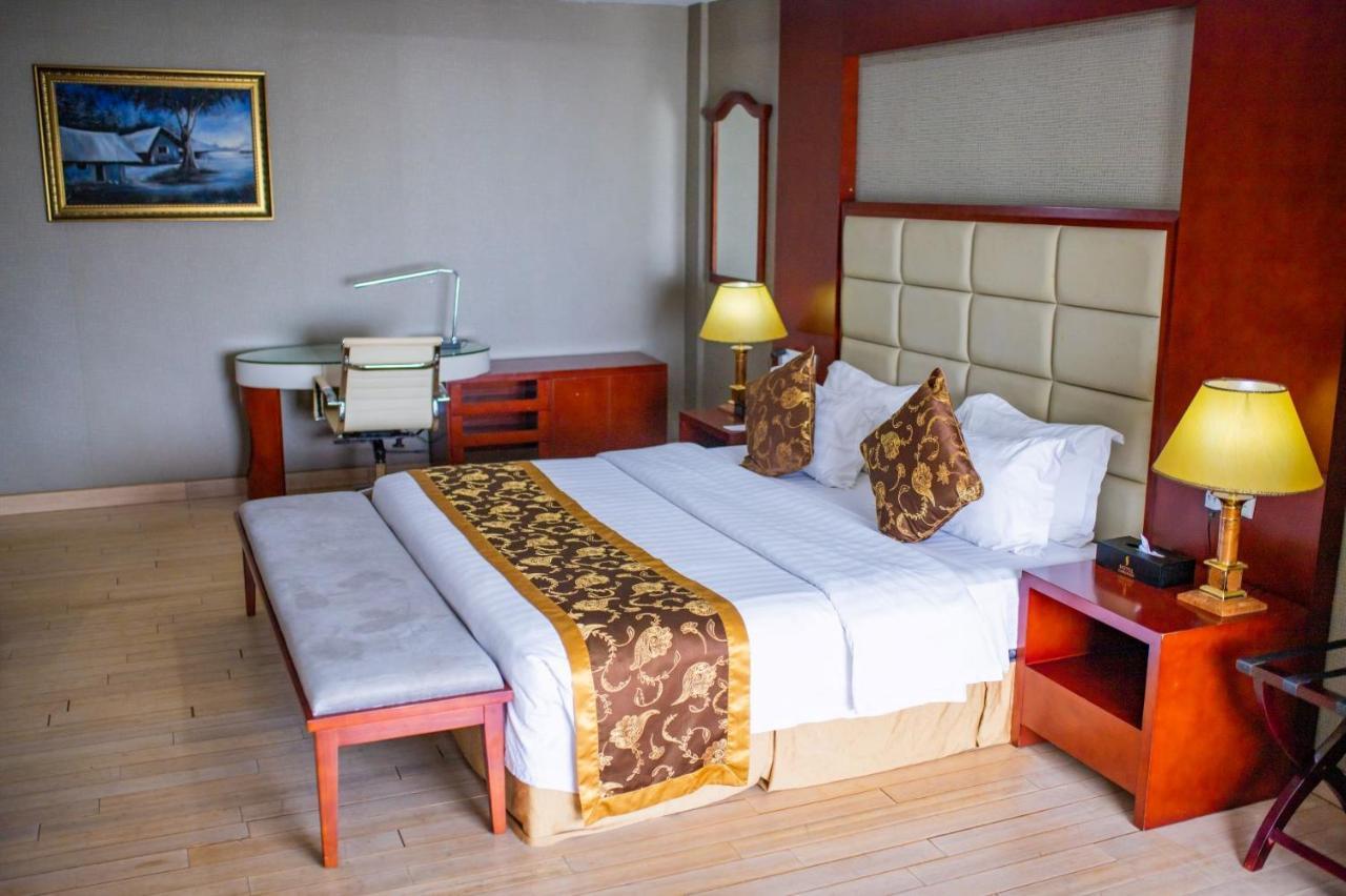 Hotel Sunshine エヌグ エクステリア 写真